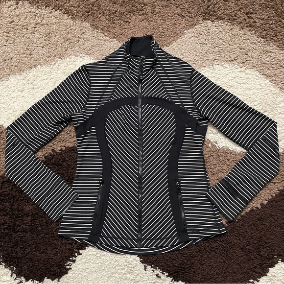 Lululemon Define Jacket Sz 10 In Parallel Stripe Black White / Black - Picture 5 of 9